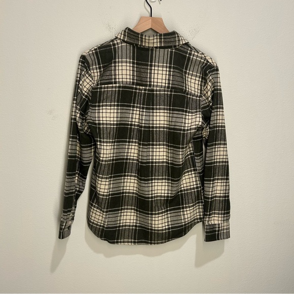 Patagonia Fjord Flannel Shirt – Women’s Small – Pine Needle Green Plaid – NWT - Picture 4 of 5